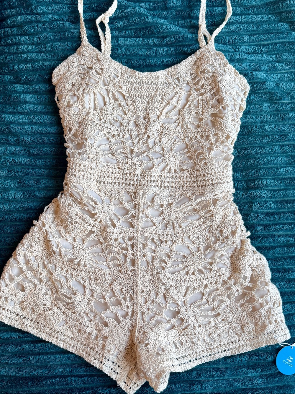 NWT Cupshe Cream Crochet Romper Playsuit with Spaghetti Straps - Picture 2 of 9